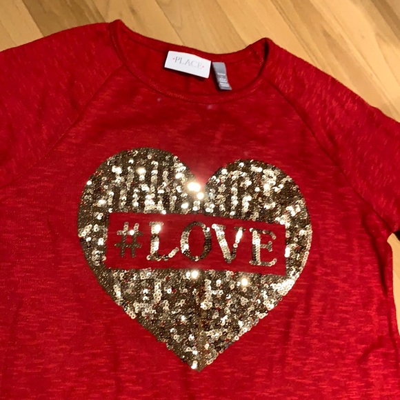 NWOT Girl’s Sequins Love/heart long sleeve tee / sweater - size 14 - Picture 3 of 6